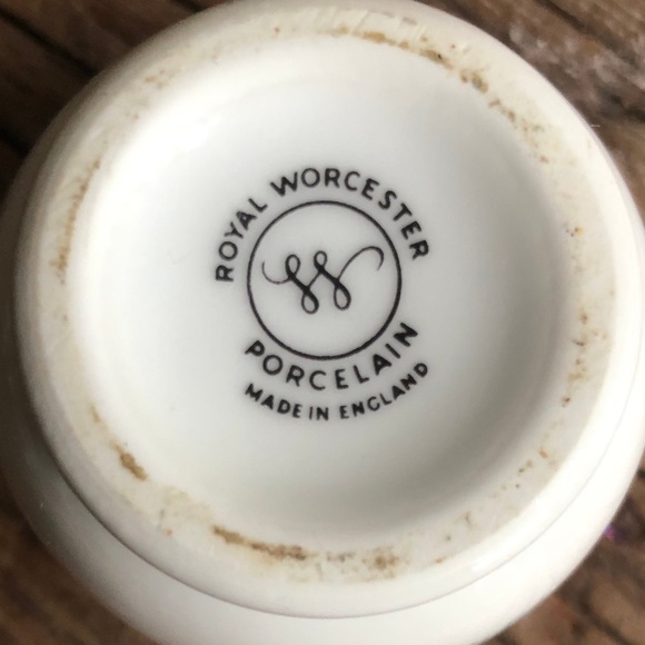 Royal Worcester Porcelain Lidded Bird Egg Coddler - Picture 7 of 8